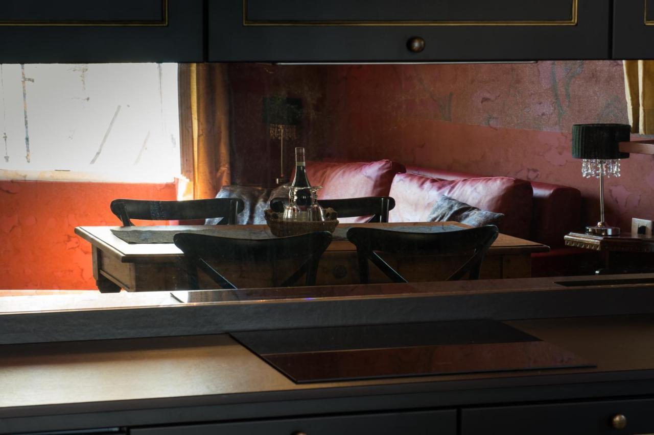 Washington Apartments Al Vittoriale 가르도네리비에라 외부 사진