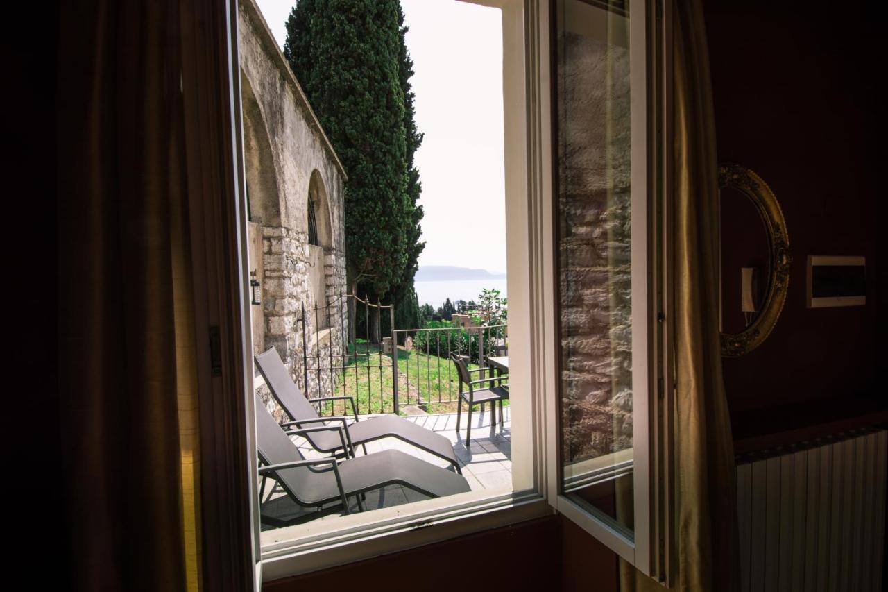 Washington Apartments Al Vittoriale 가르도네리비에라 외부 사진