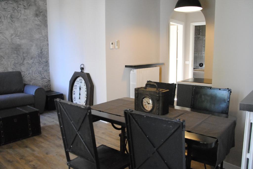 Washington Apartments Al Vittoriale 가르도네리비에라 객실 사진